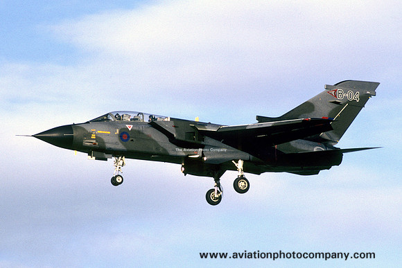 RAF TTTE Panavia Tornado GR.1 ZA352/B-04 (1982)