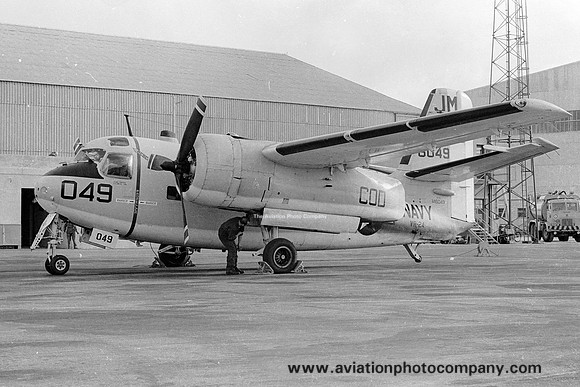 US Navy VR-24 Grumman C-1A Trader 146049/JM at RAF Luqa