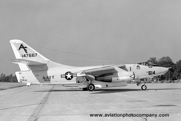 US Navy VAK-208 Douglas KA-3B Skywarrior 147667/AF-614 (1982)