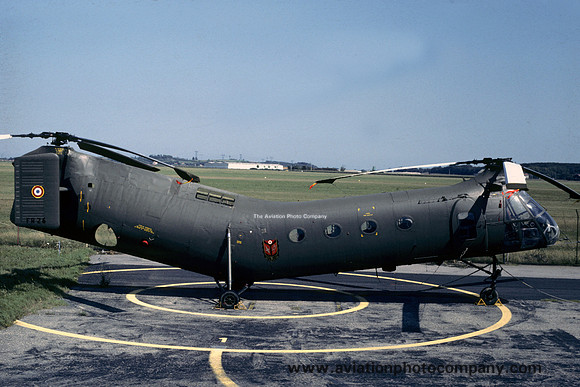 French Army Piasecki H-21C FR-26 displayed at Lyon (1982)