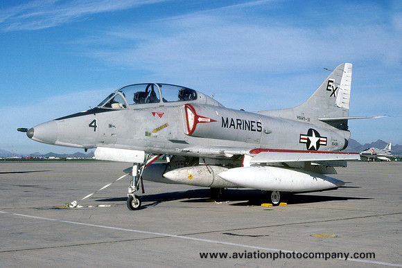 US Marines H&MS-31 Douglas TA-4F Skyhawk 154311/EX-4 (1980)