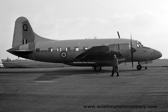 RAF Vickers Varsity T.1 WF330/Q (1968)