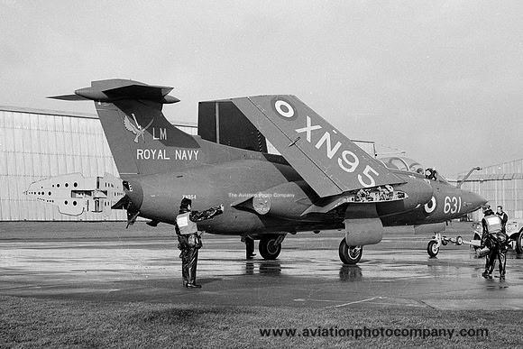 Royal Navy SAH Blackburn Buccaneer S.1 XN954/LM631 (1974)
