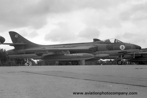 RAF 58 Squadron Hawker Hunter FGA.9 XJ686 (1976)