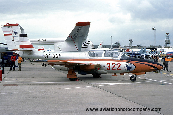 PZL/WSK Mielec TS-11 Iskra-bis DF SP-DOF at the Paris Air Show (1977)