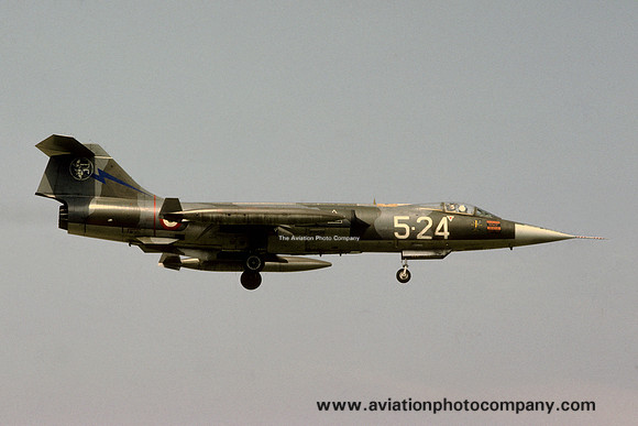 Italian Air Force 5 Stormo Lockheed F-104S Starfighter MM6787/5-24 (1985)