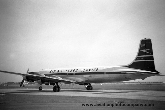 BOAC Cargo Service Douglas DC-7F G-AOIJ at London Heathrow (1961)