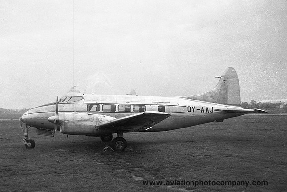 De Havilland DH.104 Dove 1B OY-AAJ (1960)