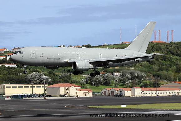 Italian Air Force 14 Stormo Boeing KC-767A MM62229/14-04 at Lajes (2023)