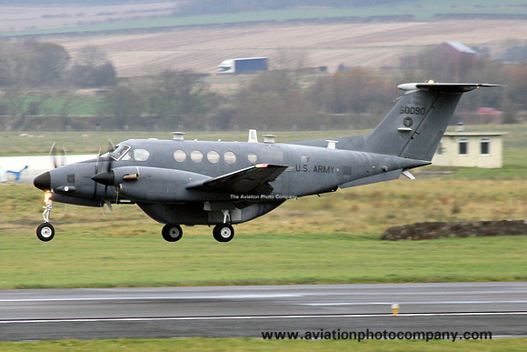 US Army Beech C-12R Huron 95-0090 at Prestwick (2011)