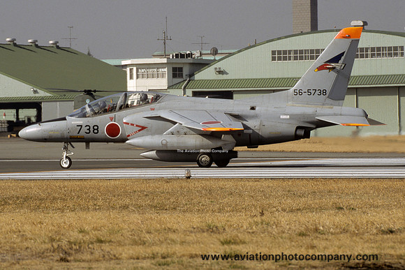 JASDF 302 Hikotai Kawasaki T-4 56-5738 (2002)