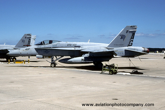 US Navy VFA-131 McDonnell Douglas F/A-18C Hornet 164250/AG-407 (2000)