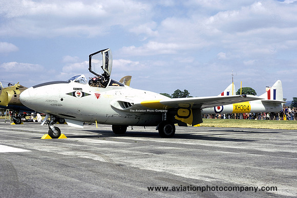 RAF Central Flying School De Havilland Vampire T.11 XH304 (1975)