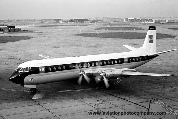 British European Airways Vickers Vanguard G-APEJ at London Heathrow (1961)