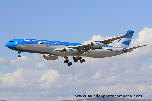 Aerolineas Argentinas Airbus A340-300 LV-CSF at Barcelona (2013)