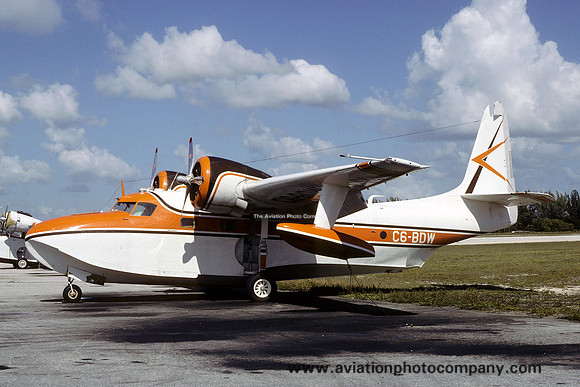 Visair Grumman G-73 Mallard C6-BDW (1981)