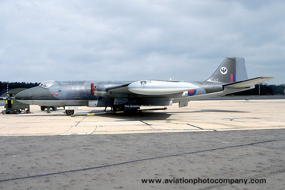 RAF 39 Squadron English Electric Canberra T.4 WT480/AT (1994)