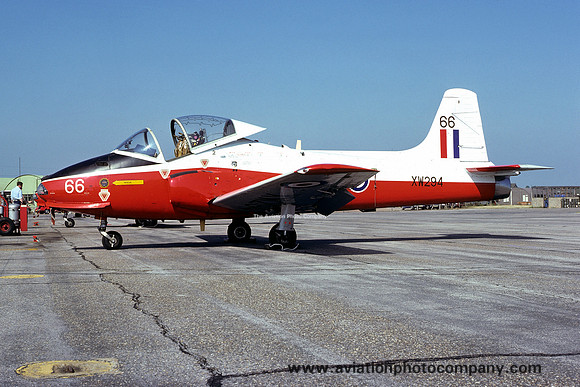 RAF 1 FTS Hunting Jet Provost T.5 XW294/66 (1975)