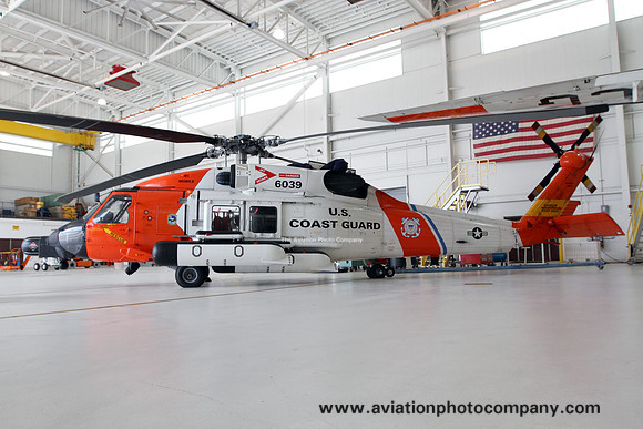 US Coast Guard Sikorsky MH-60T 6039 at Mobile (2013)