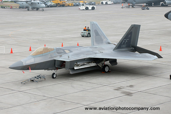 USAF 1 FW Lockheed F-22A Raptor 09-4182/FF at FIDAE (2016)