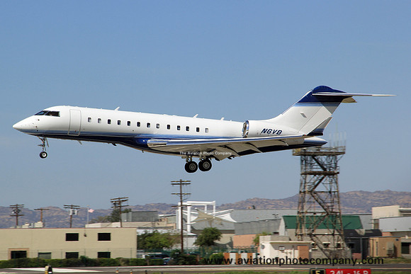 Paramount Pictures Corp Bombardier BD-700 Global Express N6VB at Van Nuys (2014)
