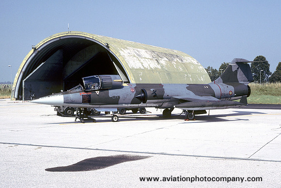 Italian Air Force 51 Stormo Lockheed F-104S Starfighter MM6913/51-10 (1995)