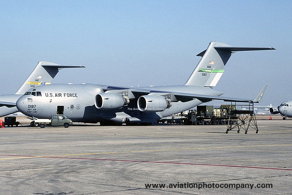 USAF 62/446 AW McDonnell Douglas C-17A Globemaster 01-0187 at Rhein Main AB (2003)