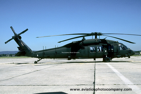 US Army C/2-1 Avn Sikorsky UH-60A 84-24019 (2000)