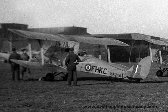 RAF 3 EFTS De Havilland Tiger Moth R5240/FHKC