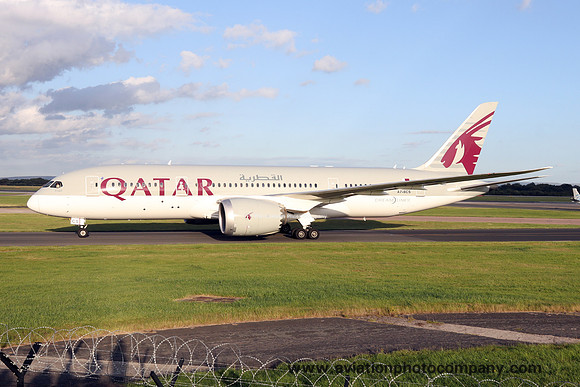 Qatar Airways Boeing 787-8 A7-BCS at Manchester IAP (2016)