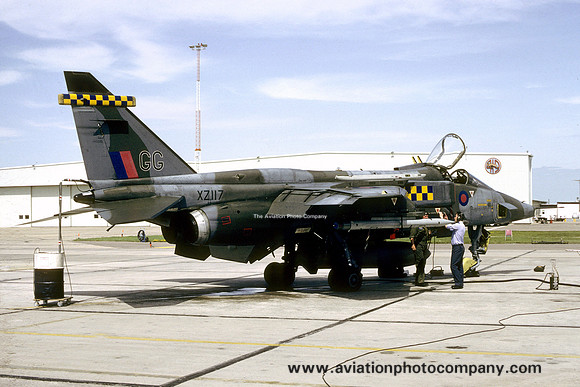 RAF 54 Squadron SEPECAT Jaguar GR.1 XZ117/GG (1991)
