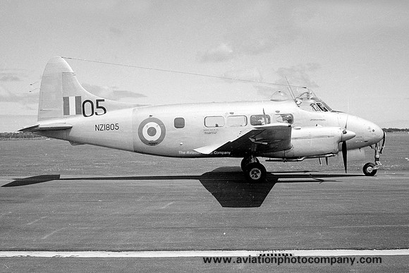 RNZAF De Havilland Devon T.1 NZ1805 (1964)