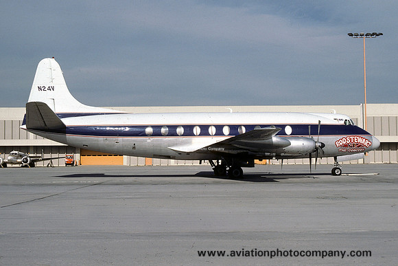 Rod Stewart Tour Vickers Viscount N24V at Atlanta IAP (1977)