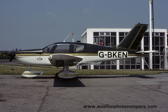 SOCATA TB-10 Tobago G-BKEN (1984)