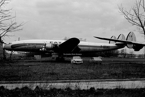 Catair Lockheed L-1049G Constellation F-BRNH (1972)