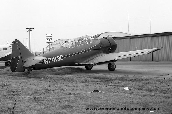 North American SNJ-4 Texan N7413C (1971)