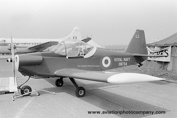Royal Navy Mitchell Kittiwake XW784 (1971)