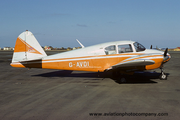 Piper PA-23-150 Apache G-AVDI