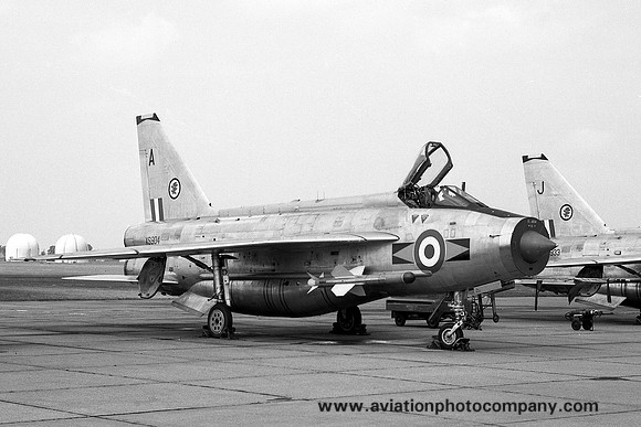 RAF 11 Squadron English Electric Lightning F.6 XS904/A (1975)