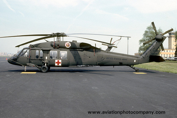 US Army 236 Med Co Sikorsky UH-60A 87-24581 (1990)