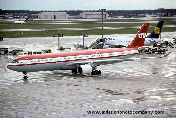 LTU Airbus A330-300 D-AERS (1998)