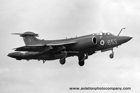 Royal Navy 736 Squadron Blackburn Buccaneer S.2 XV866/653 (1970)