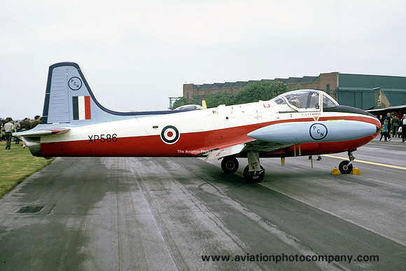 RAF College Hunting Jet Provost T.4 XP586 (1971)