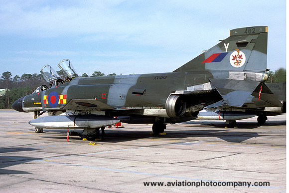 RAF 92 Squadron McDonnell F-4M Phantom FGR.2 XV462/Y (1978)