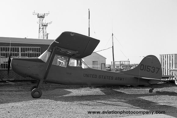 US Army Cessna O-1 Bird Dog 50-1537 (1967)