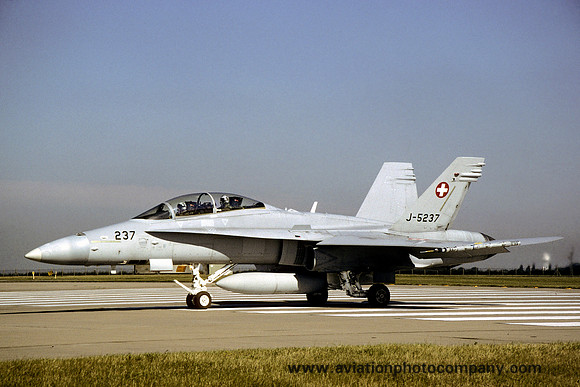Swiss Air Force McDonnell Douglas F/A-18D Hornet J-5237 (2002)