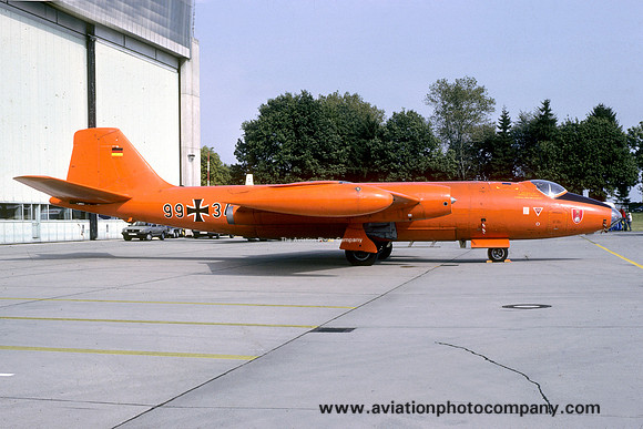 German Air Force FBSS English Electric Canberra B.2 99+34 (1987)
