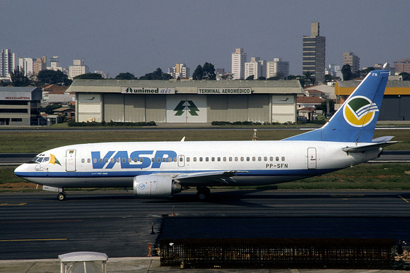 VASP Boeing 737-300 PP-SFN (2000)