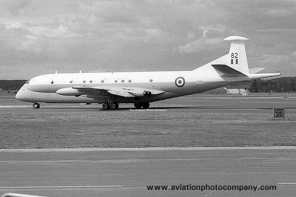 RAF Hawker Siddeley Nimrod MR.1 XZ282 (1976)