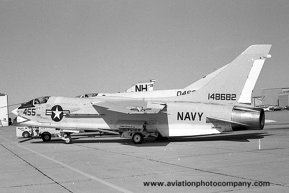 US Navy Chance Vought F-8H Crusader 148682/455 (1970)